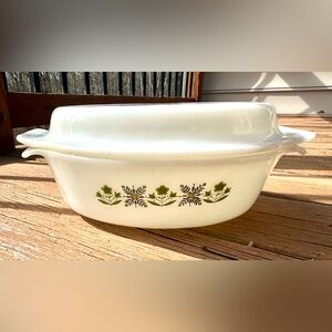 Vtg Fire King Anchor Hocking Milk Glass Meadow Green 1 QT Lidded Casserole Dish